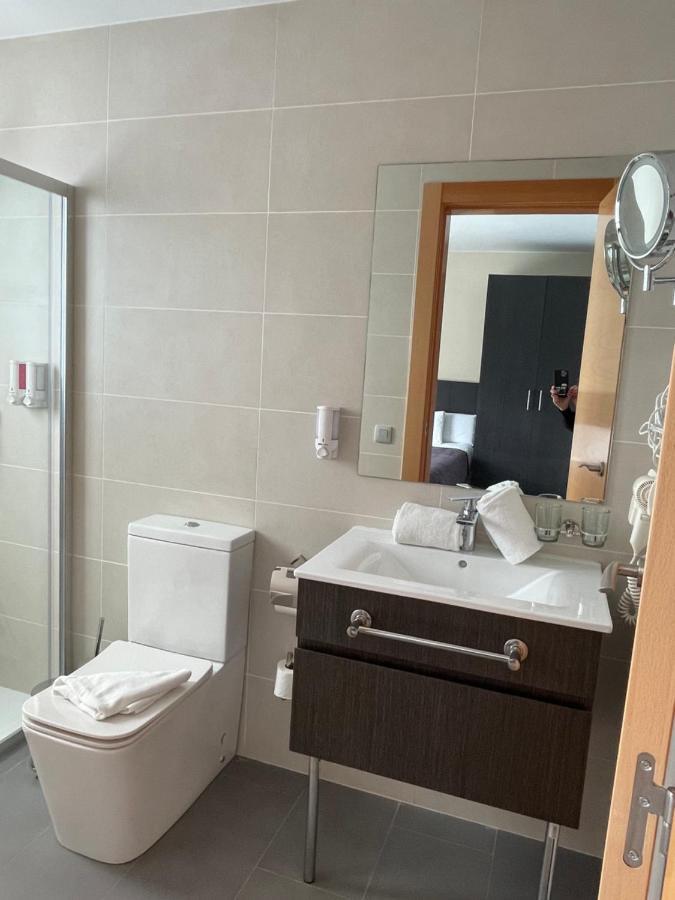 6 Bis Hotel Castelldefels Εξωτερικό φωτογραφία