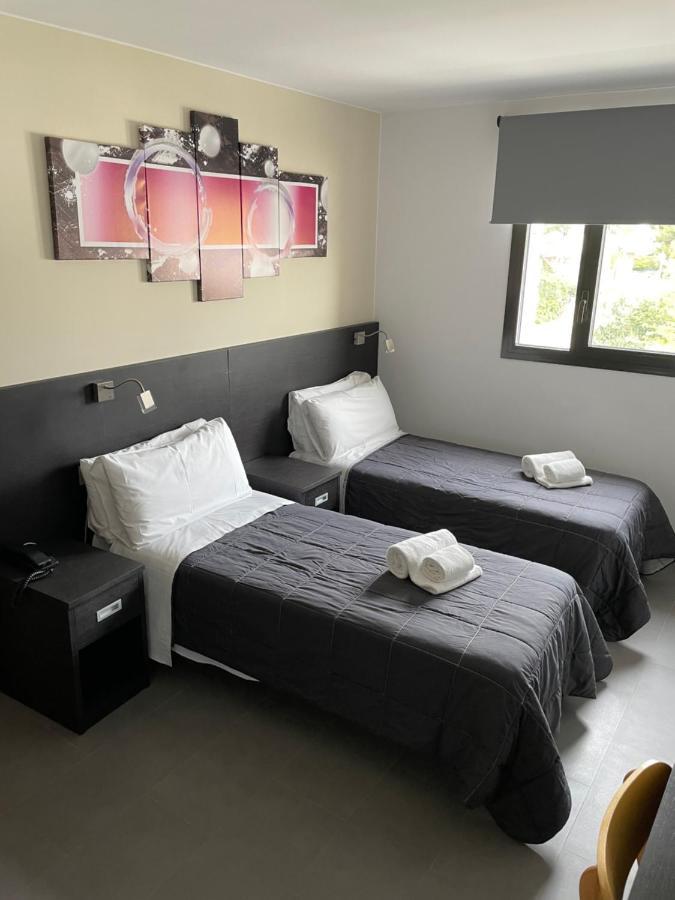 6 Bis Hotel Castelldefels Εξωτερικό φωτογραφία